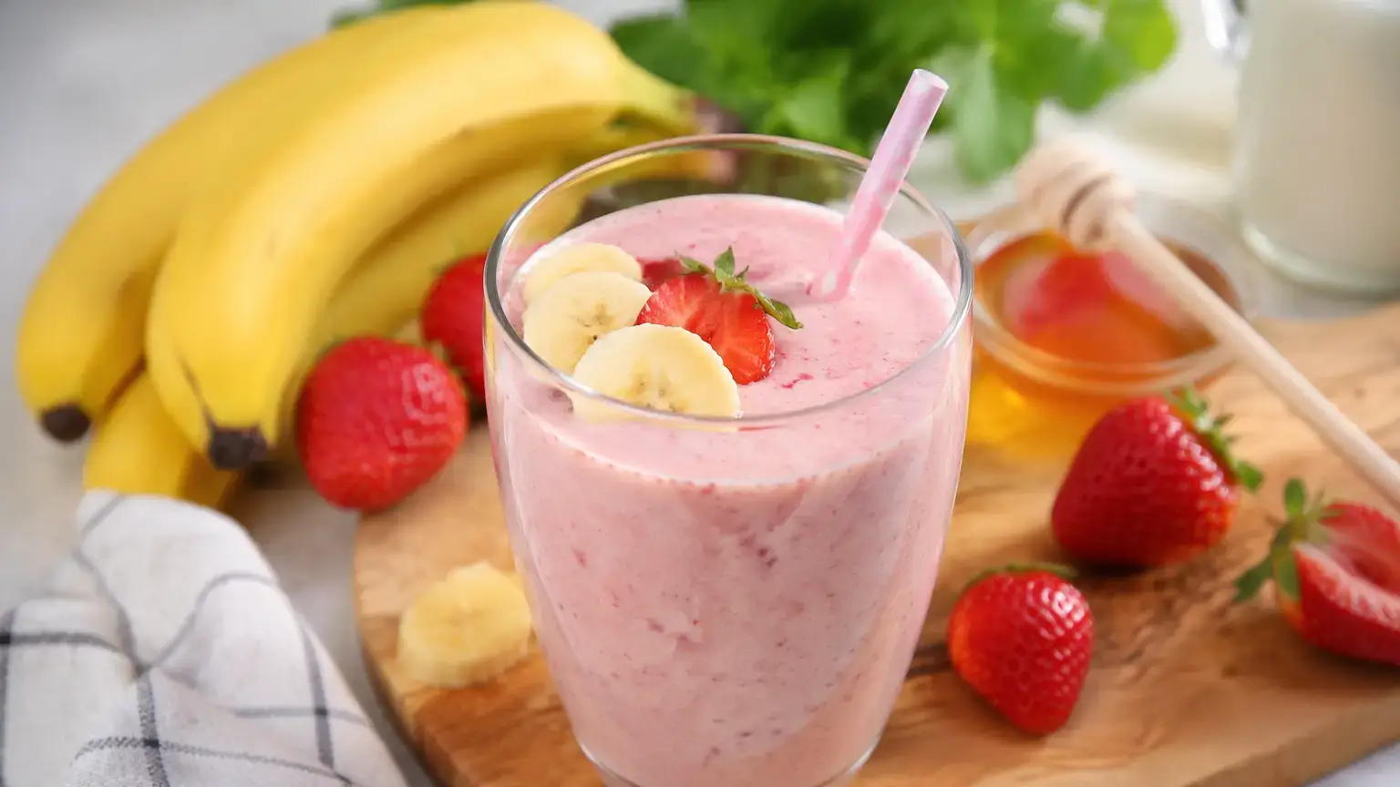 Koktajl bananowo-truskawkowy