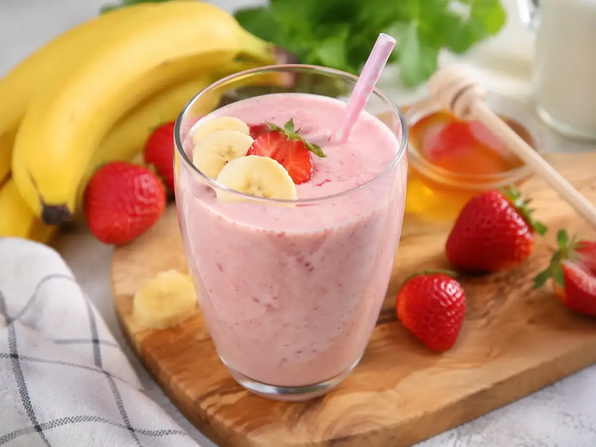 Banana-Strawberry Smoothie