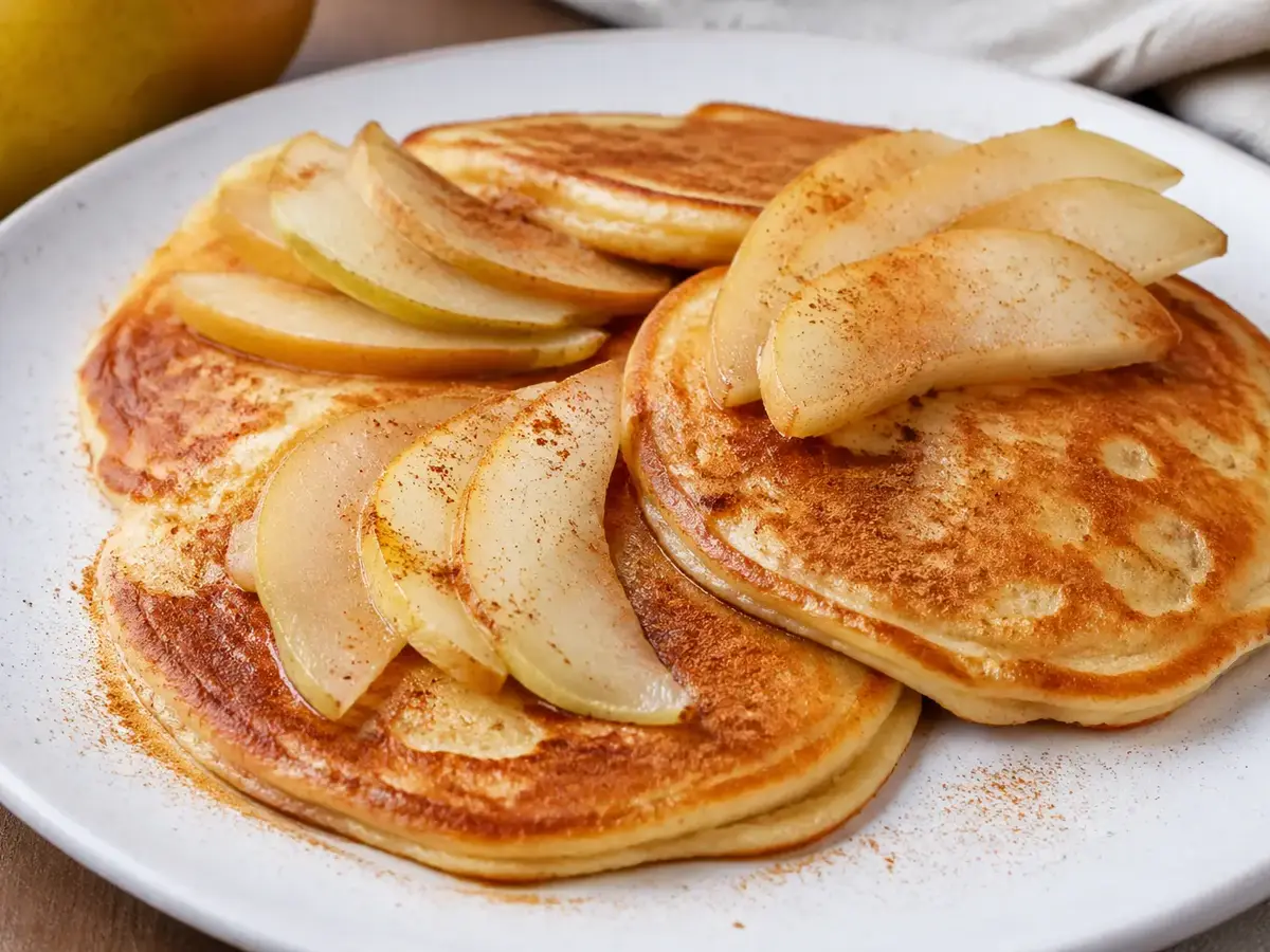 Pear and Cinnamon Pancakes
