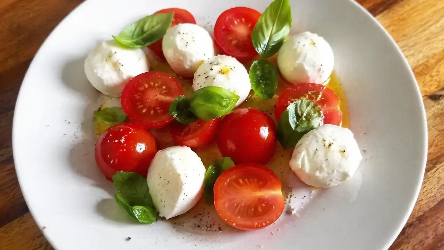 Mini sałatka caprese
