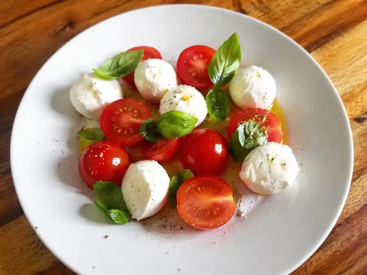 Mini Caprese Salad